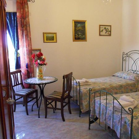 Di Mare E Di Sale Bed & Breakfast Anzio Luaran gambar